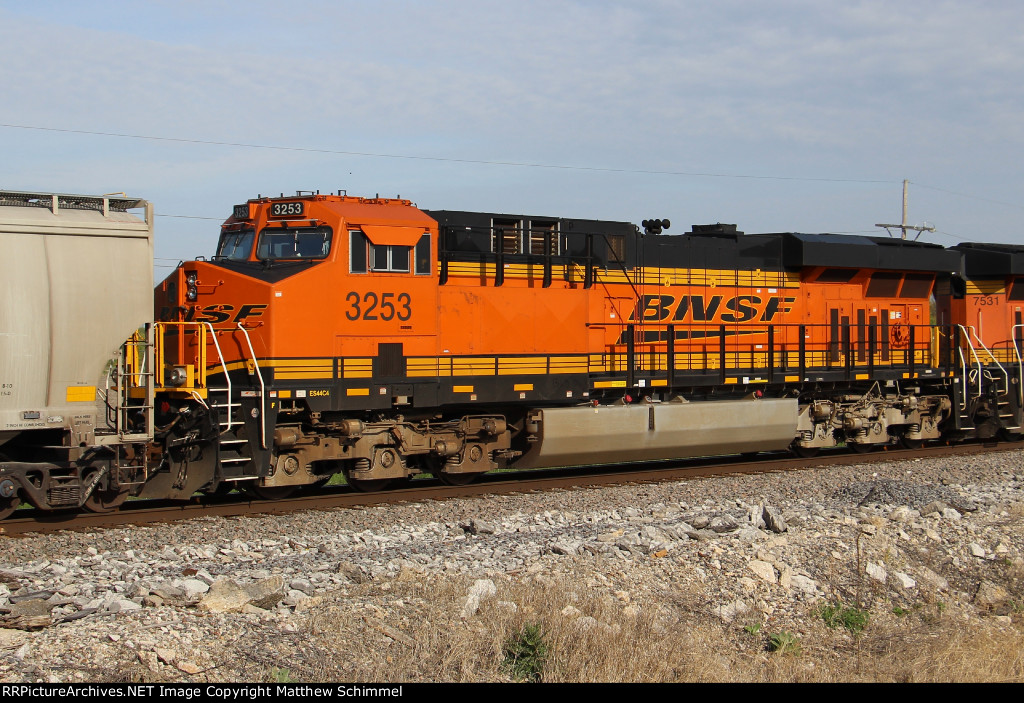 BNSF 3253